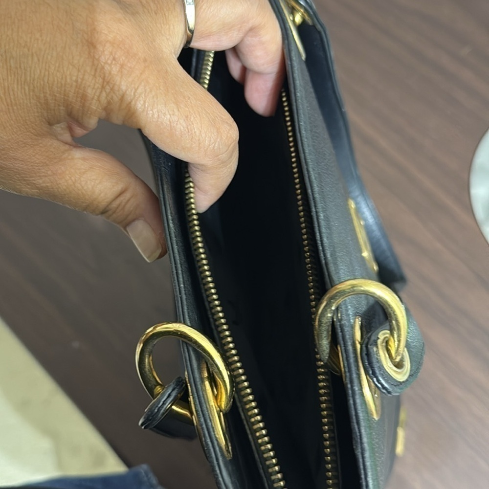 MCM Shouder Bag in leather - Picture 9 of 10
